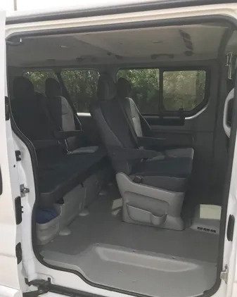 Renault Trafic cena 84600 przebieg: 193000, rok produkcji 2014 z Bielawa małe 121